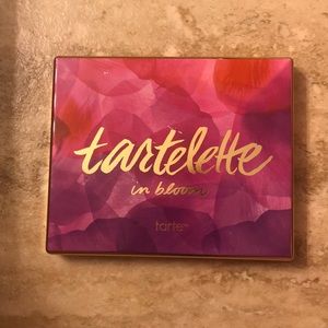 Tartelette in bloom eyeshadow palette